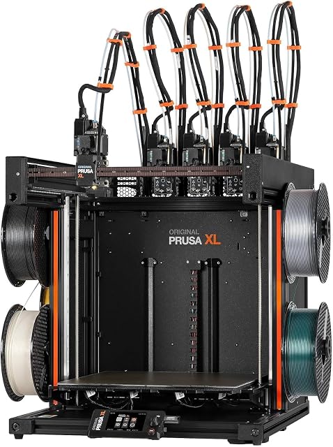 Imprimante 3D grand format Original Prusa XL avec cinq têtes sur un rail de stationnement